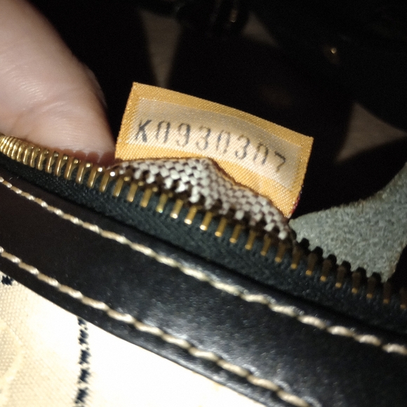 NWT Dooney & Bourke Moon Bag - Picture 13 of 14